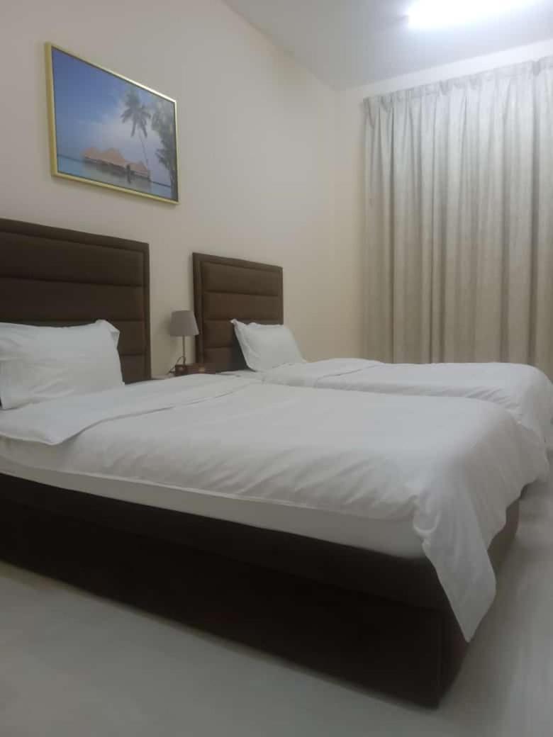 Al Rawda Apartments -Ajman Esterno foto